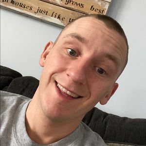 Meet your Posher, Caleb